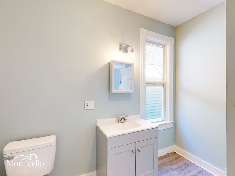 2ND FLR FULL BATHROOMS-3