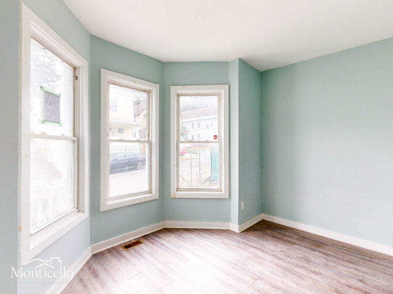FAMILY ROOM:OFFICE_ OFFICE-08