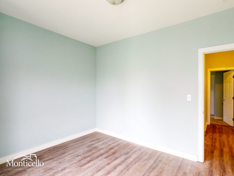 FAMILY ROOM:OFFICE_ OFFICE-10