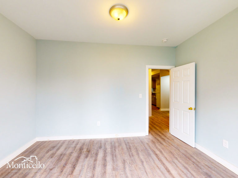 FAMILY ROOM:OFFICE_ OFFICE-12